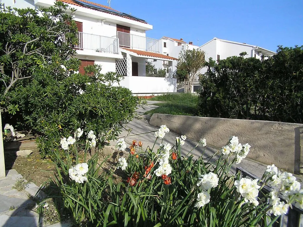 Apartments Magdalena Pag Town Croazia